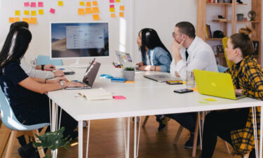 5-semne-ca-ai-nevoie-de-o-agentie-de-marketing-digital-2024